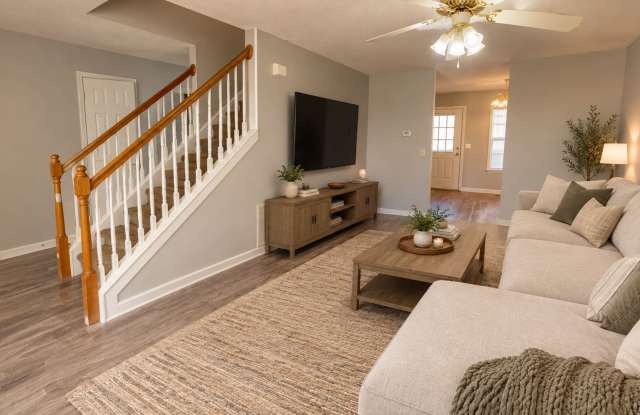 Three Bedroom Spacious Columbia, TN Townhome! Gallery 3