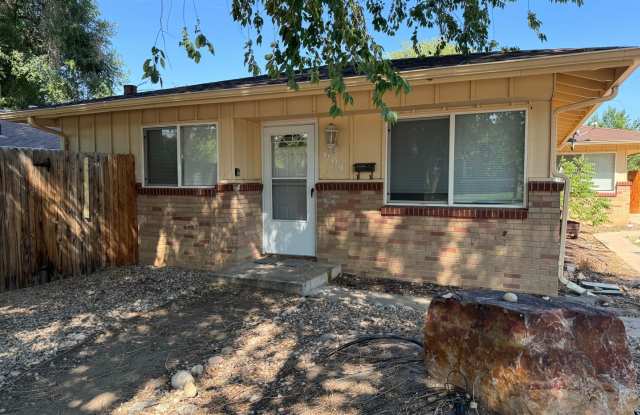 Cozy 2 Bedroom Duplex in Central Fort Collins photos photos
