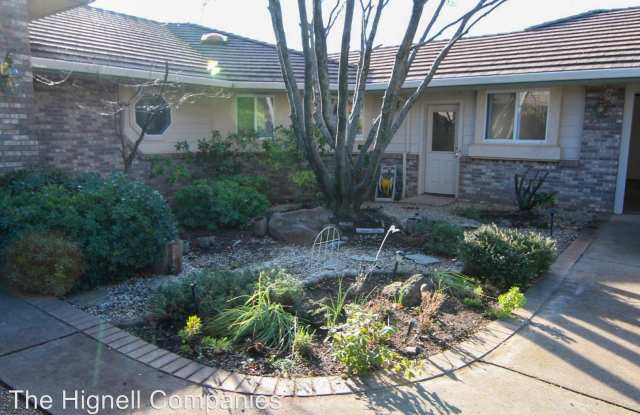14906 Eagle Ridge Dr. Gallery 3