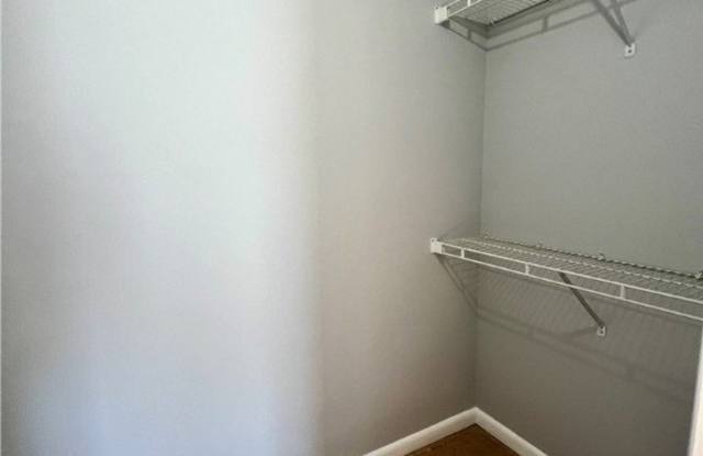 679 Bartons Landing Place Gallery 4