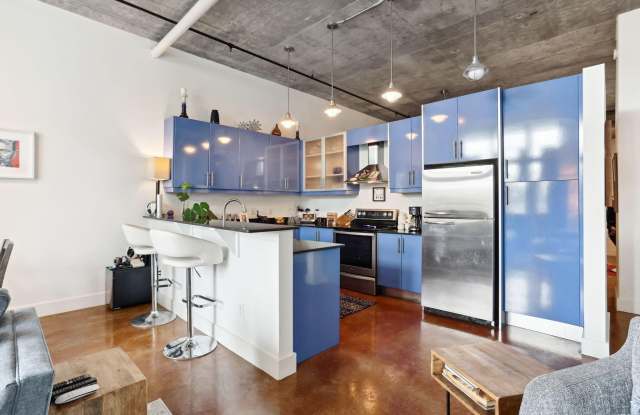 180 NE 4th Avenue Gallery 4