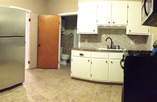210 Mardell Pl SW Gallery 3