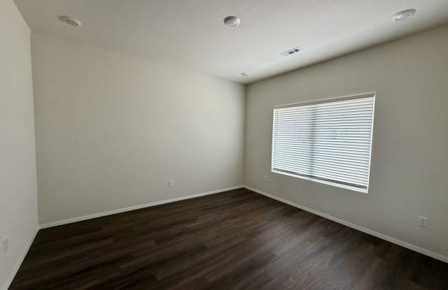 2960 West McLaren Drive Gallery 2