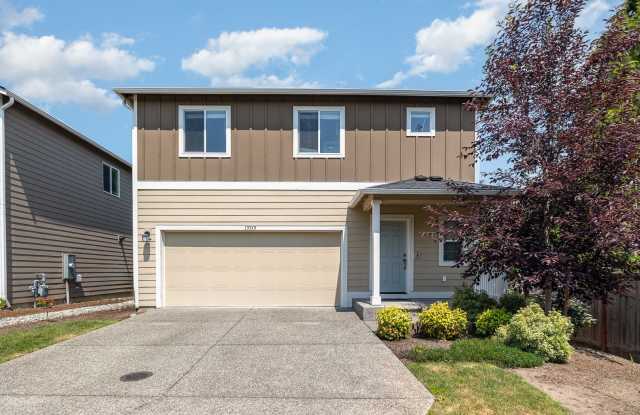 Charming 4‑Bed | 2.5‑Bath Home in Sultan $3,000 – Available Now! photos photos