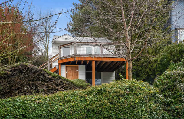 Modern Oasis in Seattle: 2-Bed, 2-Bath with Luxurious Amenities! photos photos