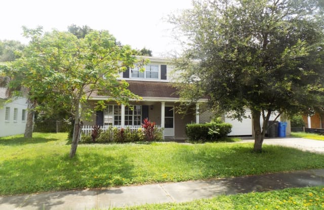 8404 Boulder Place - 8404 Boulder Place, Town 'n' Country, FL 33615
