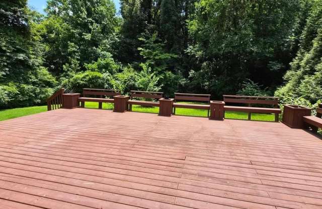 3022 Templewood Drive NE Gallery 4