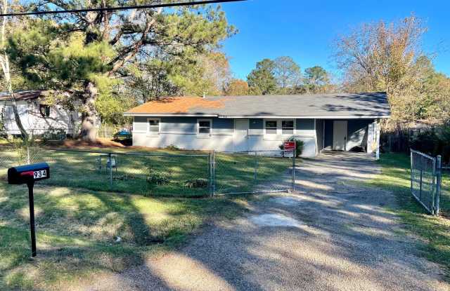 **NEWLY RENOVATED!** 3/1 Available for Rent in Pearl! - 934 Boston Road, Pearl, MS 39208