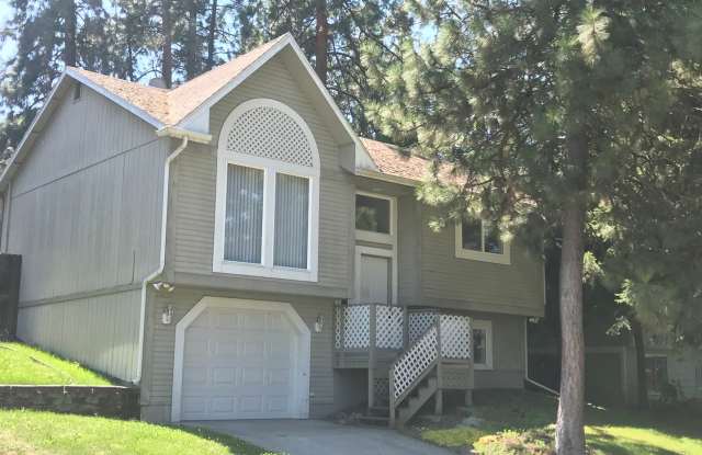 Spacious 3 bedroom **Coming Soon** photos photos