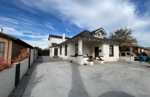1222 E Roosevelt ST - B photos photos