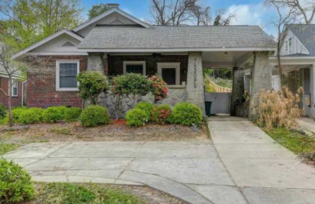 2027-2028 PRE LEASE! Stunning 3 Bedroom, 2 Bath with a Study - Walking Distance to Five Points - Available July 2027! Gallery 1