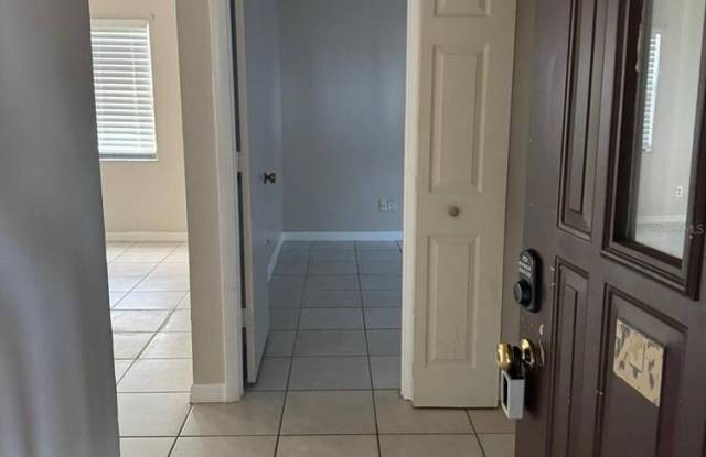 2416 SE Garden Terrace Gallery 2