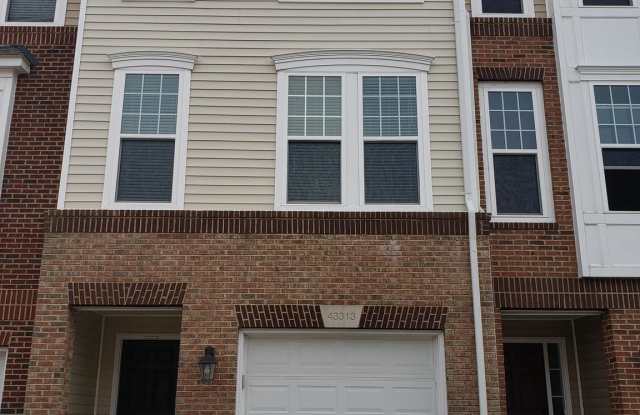 43313 FOYT TERRACE - 43313 Foyt Ter, Ashburn, VA 20147