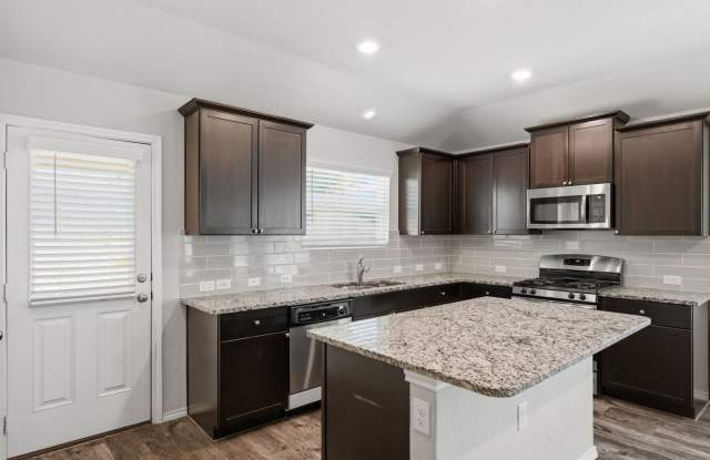 10403 Midsummer Mdw Gallery 3