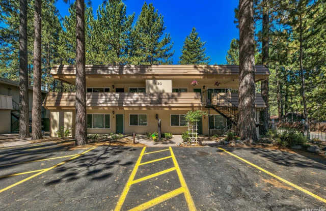 3Bd Condo available for a 6 month lease! Calll and inquire today! - 1120 Herbert Avenue, South Lake Tahoe, CA 96150