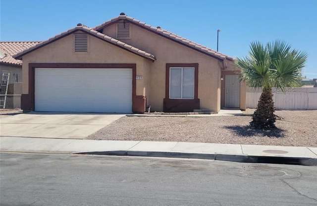 Single-Story Comfort | Granite Counters, Walk-In Closet  Roomy Backyard — No HOA! photos photos