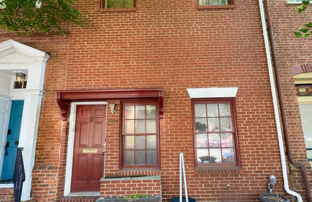 Charming 3BD/2.5BA Townhome in Fells Point, Baltimore, MD! Gallery 1