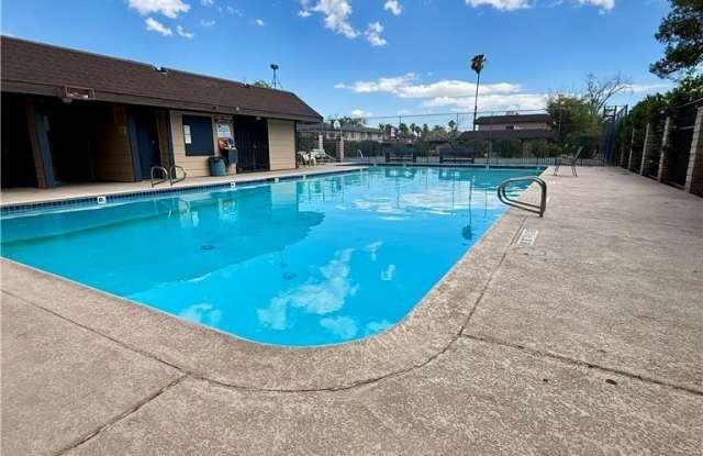 6132 Meadowgrass Lane Gallery 4