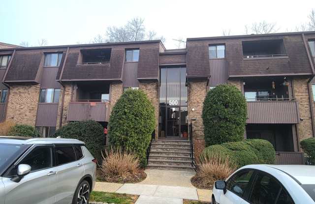 Charming 2 Bed 2 Bath Condo for RENT in East Windsor photos photos