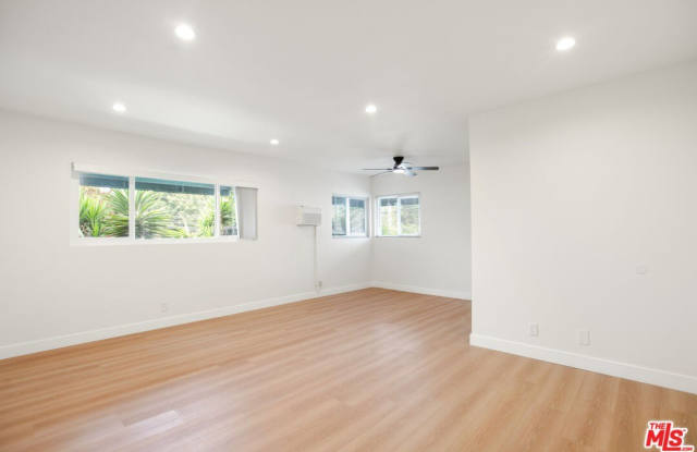 8442 Willoughby Ave unit: 3 photos photos 8442 Willoughby Ave unit: 3 photos photos