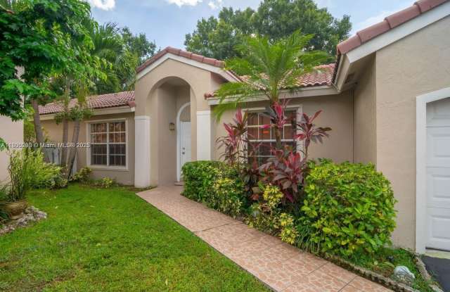 1217 NW 125th Ter photos photos