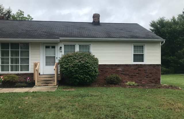 2 bed / 1 bath condo - FOR RENT Gallery 1