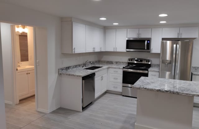 8449b 20th Ave Sw - 8449 20th Avenue Southwest, Seattle, WA 98106