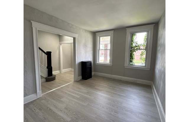 2800 West Cold Spring Lane Gallery 3