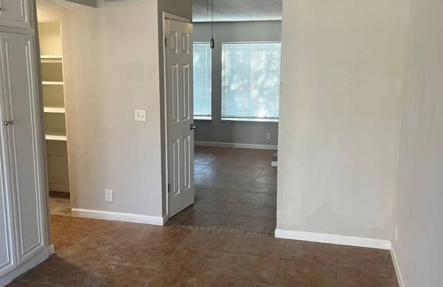 3 Bedroom 1.5 Bathroom   Cheyenne & Civic Center Gallery 4