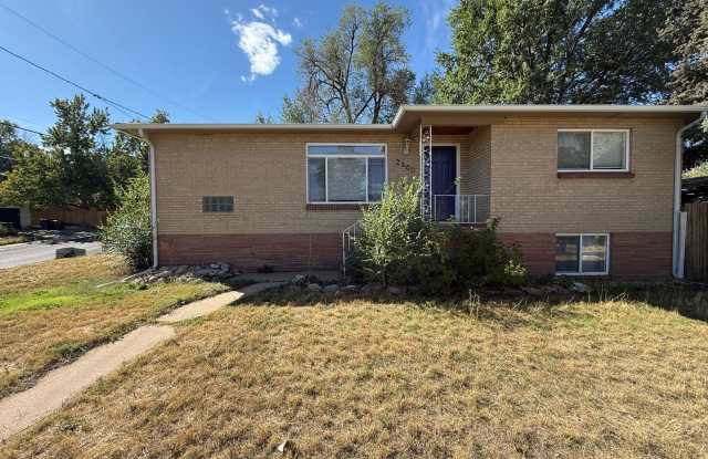 Beautifully Updated Home near Federal  Alameda!! MOVE-IN READY photos photos