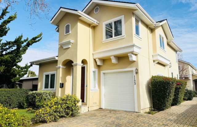 Desirable Mountain View 4 Bed + 3 Bath Home. Close to Bubb Elementary. Great Location. - 1173 Bonita Avenue, Mountain View, CA 94040