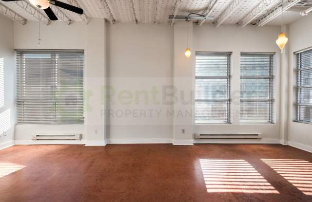 AMAZING STUDIO APARTMENT!  CATS ALLOWED!! Gallery 4