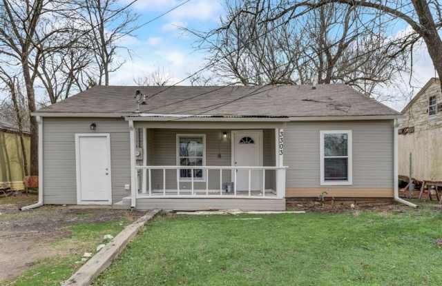 3303 Speedway Street photos photos