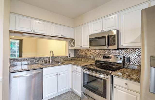6655 Huntington Lakes photos photos