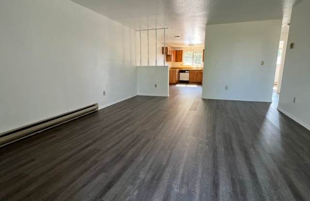 2 bedroom 1 bathroom - Triplex - Moyina Heights - South Suburbs photos photos