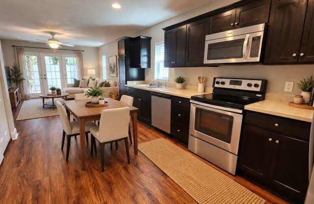 ONE MONTH FREE!!!! Immediate move-in offer !! Gallery 2