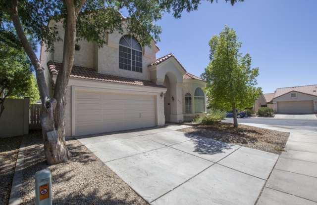 823 West Iris Drive - 823 West Iris Drive, Gilbert, AZ 85233