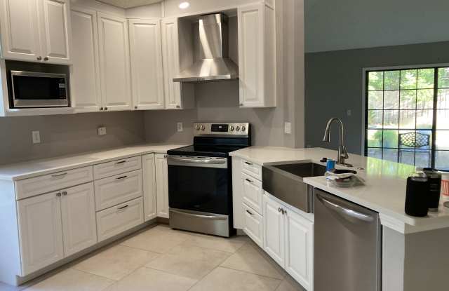 8150 Loch Lomond Lane photos photos