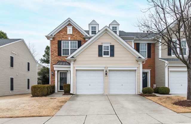 Cozy 3BR Townhouse in Glenwood Crossing! photos photos