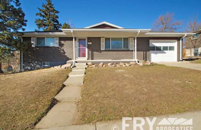 Bright, Clean Ranch Home in Sherrelwood photos photos Bright, Clean Ranch Home in Sherrelwood photos photos