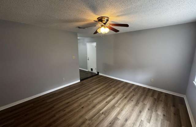 4240 Del Almirante Cir Gallery 3