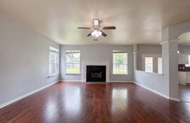 313 Crawfoot Dr E CR 509 Gallery 2