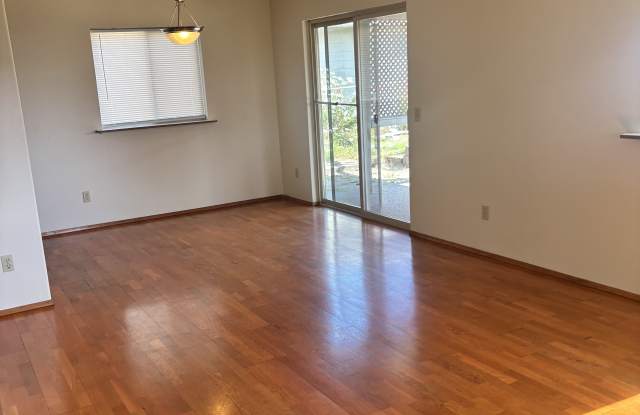 17305 Blueberry Drive Gallery 3