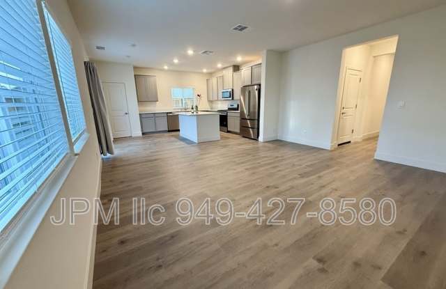 7930 Evaporite Dr Gallery 4