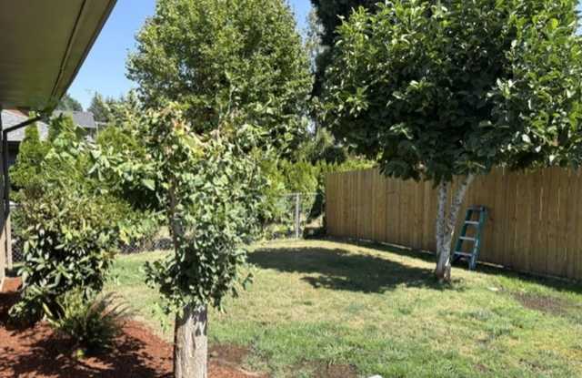 End of Summer Special $500 off first month rent Gallery 1