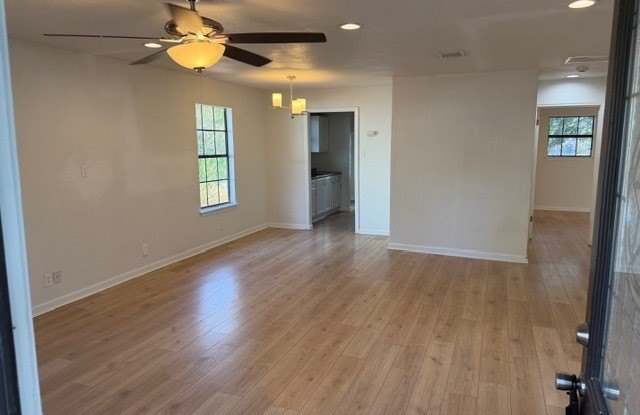 211 Rivertree Gallery 2