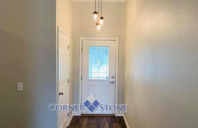 2621 E Windrose Street Gallery 2
