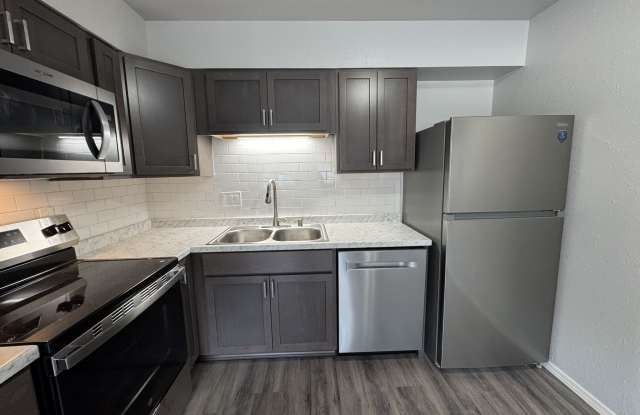 2405 W 2nd AveApt #23 Gallery 2