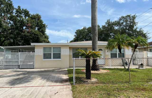 Freshly Updated 3 Bed, 2 Bath Home in West Tampa! AVAILABLE ON JULY 15TH photos photos