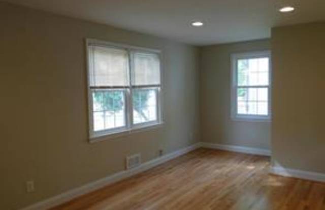 5605 JOAN LANE Gallery 4